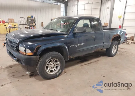 2001 Dodge Dakota Slt/Sport from USA, damaged, VIN 1B7GG22N11S260752